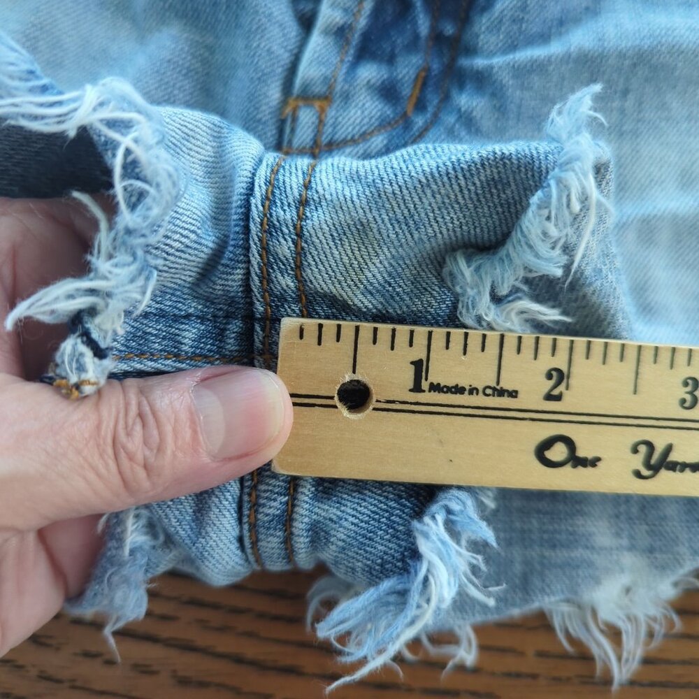 Free People Women's frayed distressed high waist denim button fly shorts‎ sz 27 - Picture 8 of 10